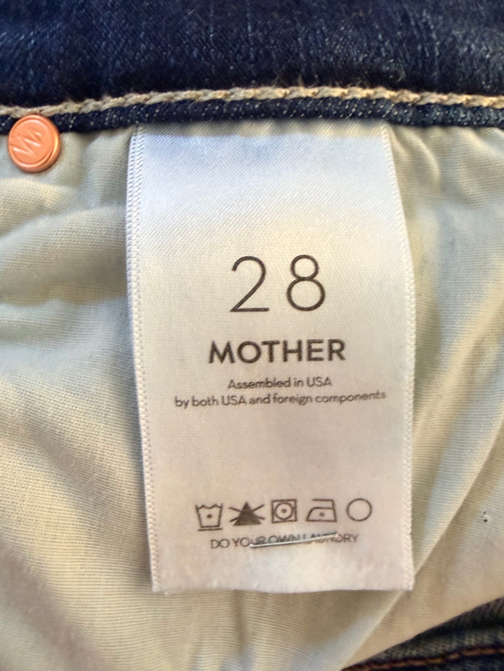 Mother - High Waisted Runway Jeans - Size 28 - Start Your Engines - 30” inseam - Picture 5 of 12